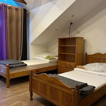 Przystanek Karuna Konski Dwor Spokojnej Starosci Koni